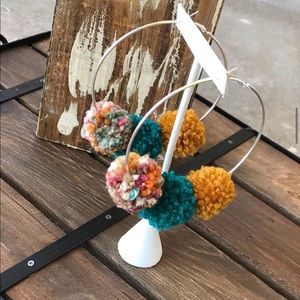 Pom earrings